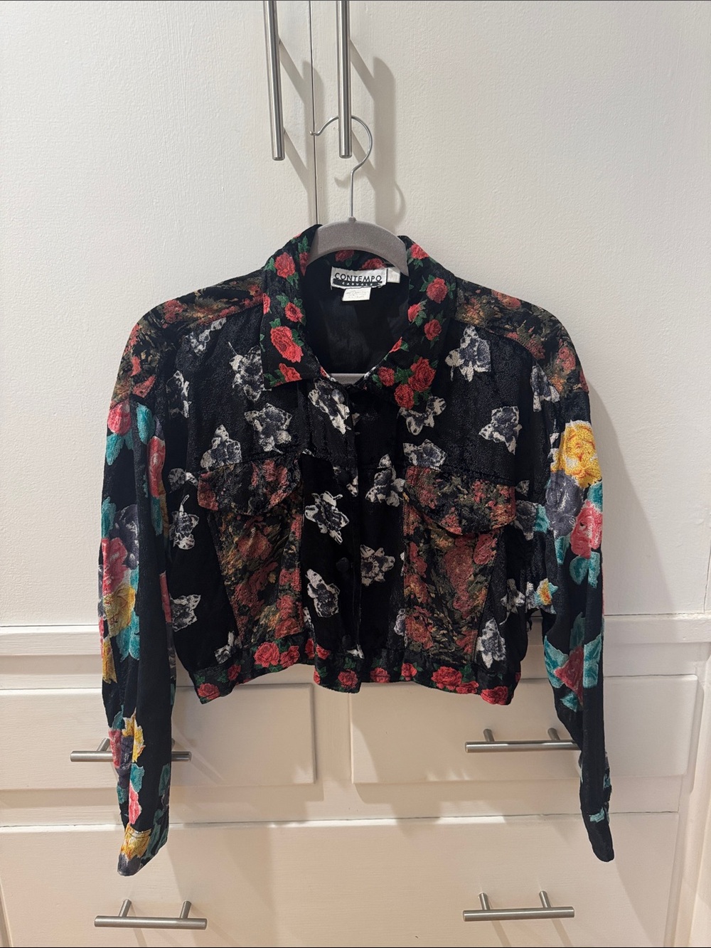 Vintage 90’s contempo casuals Black Floral Cropped Button-Up jacket size medium